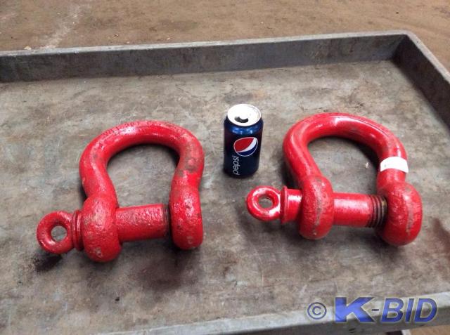 lot 394 image: WLL 30 Ton Shackles