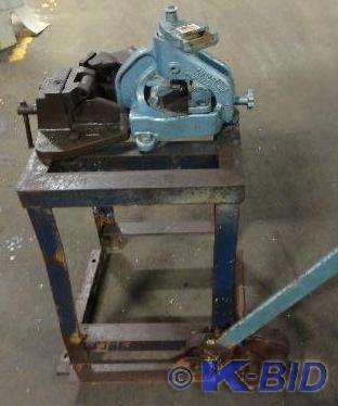 lot 4 image: Combo ShearBenderNotcher, 2 x 2 x...
