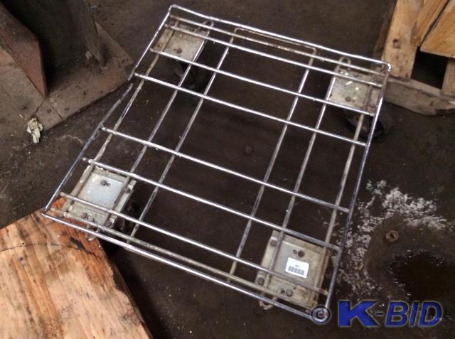 lot 407 image: Steel Dolly 24 x 28 5 Casters