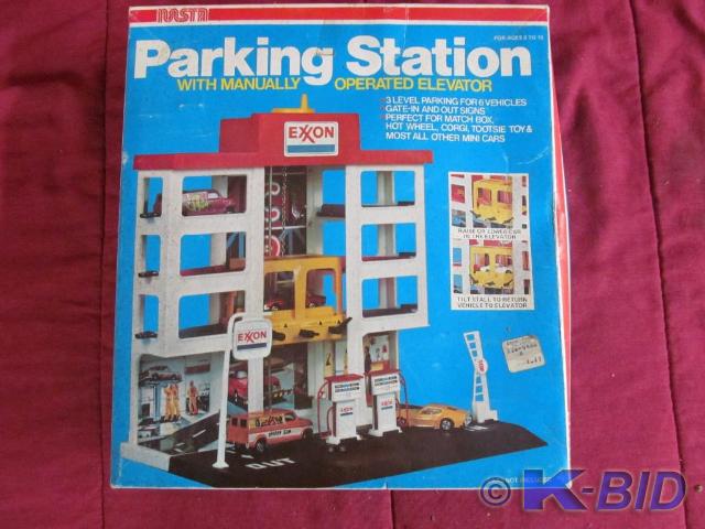 Parking Play Station in Original Bo...