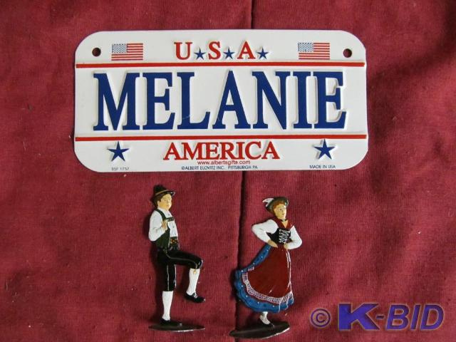 1 Melanie Sign, 2 Metal Dancers