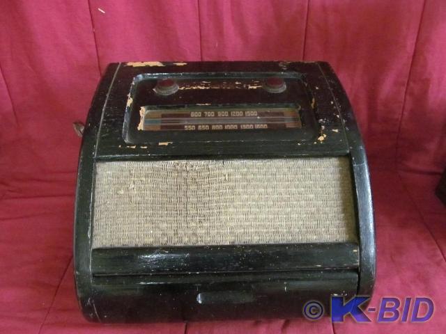 Philco AmFm Powers on Tubes and Li...