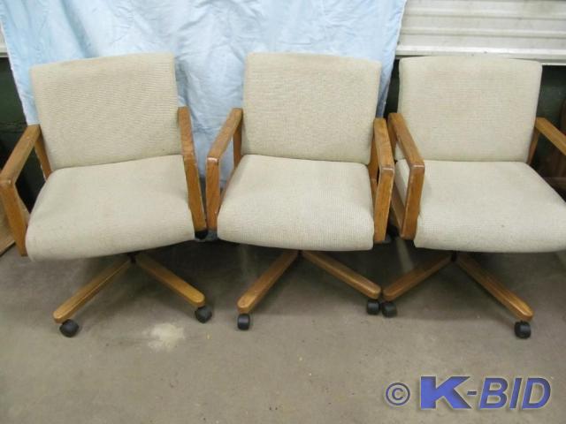 lot 122 image: 3 Swivel Chairs on Rollers