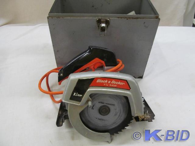 lot 188 image: Black and Decker 7 14 Saw in Orig...