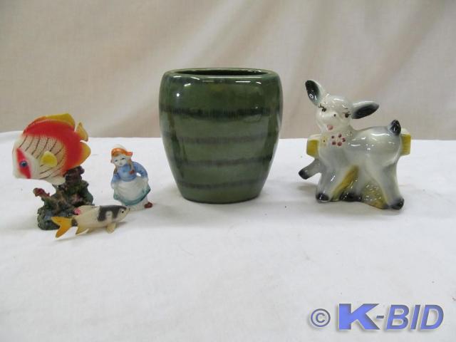 lot 203 image: 2 Vintage Planters and 3 Figures