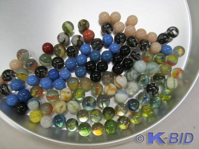 lot 210 image: Vintage Marbles