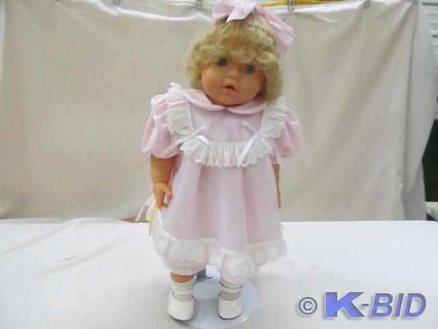 lot 233 image: &nbspGotz Doll #8 Limited Edition ...