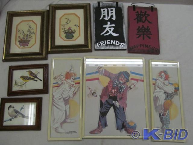 lot 247 image: Group of Pictures and Wall Decor - ...