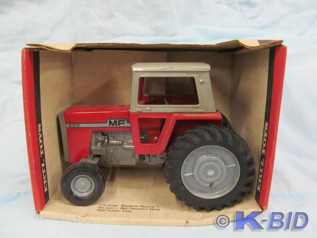 lot 44 image: Massey Ferguson 590 116 Scale Die ...