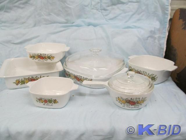 lot 49 image: Corning Ware Cookware Set