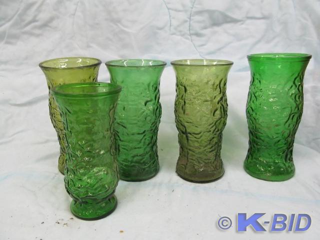 lot 58 image: Group of Large Green Vases