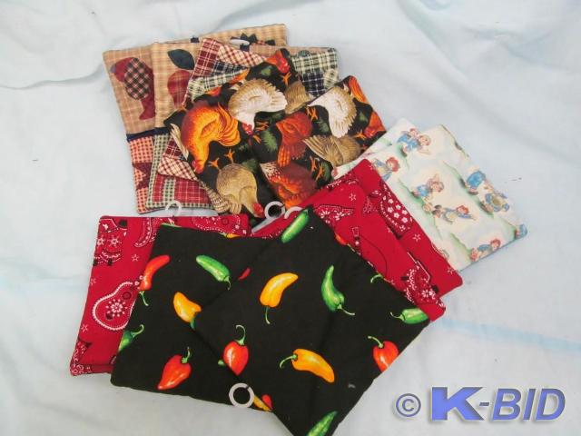 lot 84 image: Group of New Potholders (14)