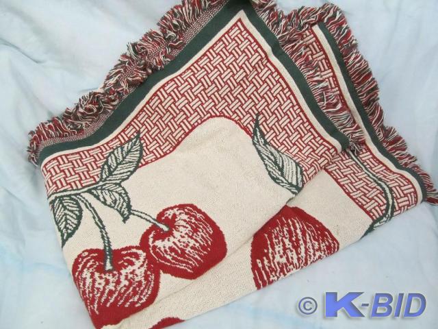 lot 87 image: New Couch Throw 4 x 6