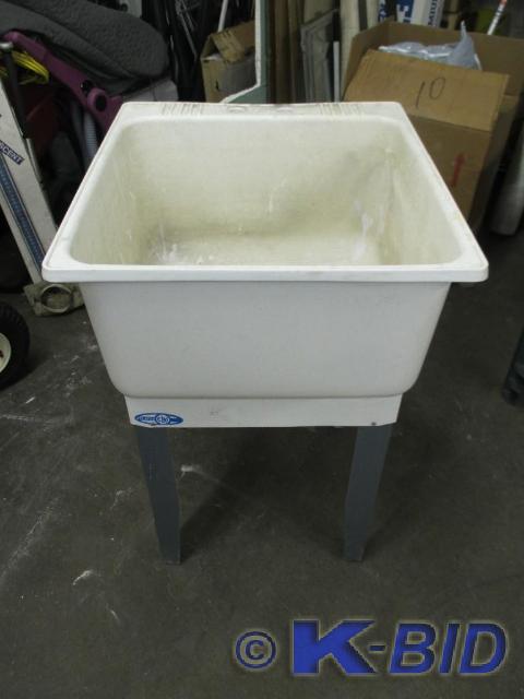Utility sink