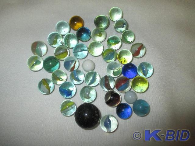 40 Marbles &amp 1 Shooter