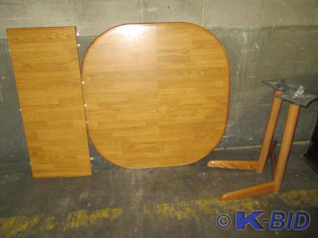 Table no chairs just needs legs put...