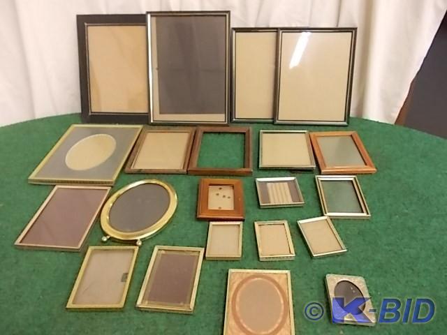 lot 15 image: Box Lot Of Assorted Picture Frames