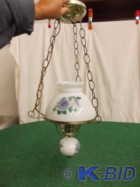 lot 33 image: 2 Piece Glass Light Fixture