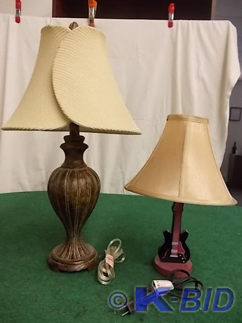 lot 4 image: 17 Guitar Lamp With Shade, 25 Woo...