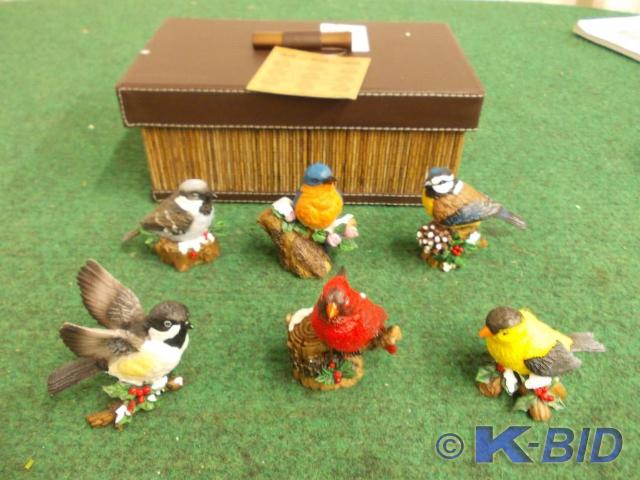 lot 56 image: New Wicker Box With Lid, Set Of 6 B...
