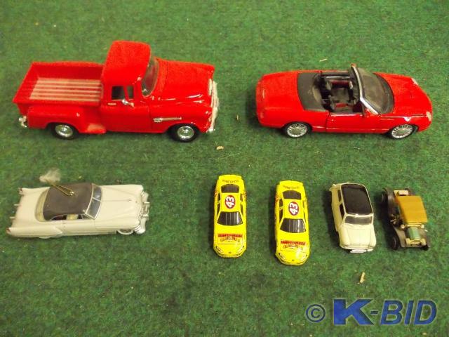 lot 79 image: Scale 124 1955 Chev Pick Up, Scale...