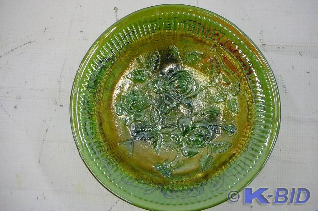 lot 17 image: Decorative dish   Sold as is, wh...