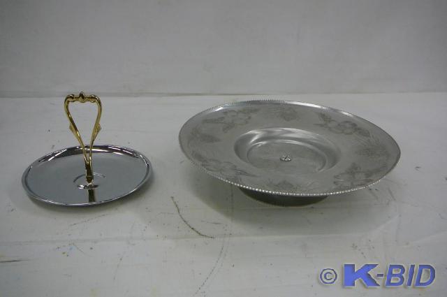 lot 24 image: 1 Aluminum lazy susan serving tray ...