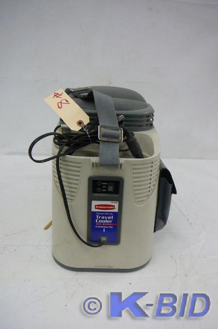 lot 8 image: Rubbermaid travel cooler and heater...