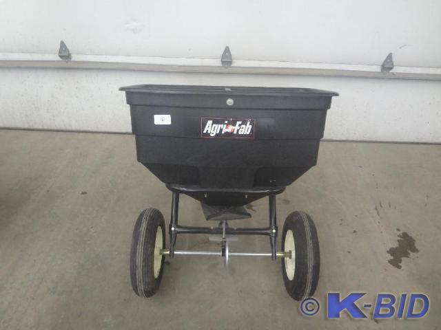 Agri-Fab Lawn Spreader With Rate Se...