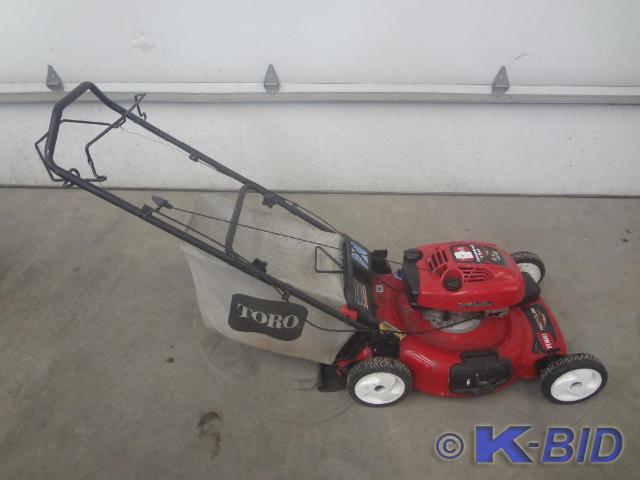 Toro 6.5HP Self Propelled Lawn Mowe...