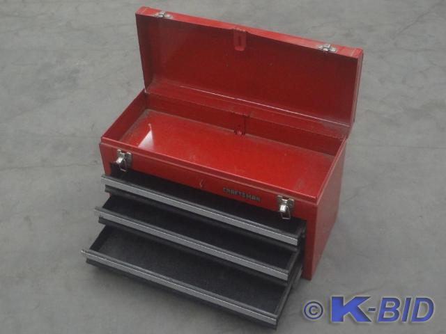 lot 14 image: Craftsman 3-Drawer Steel Tool Box