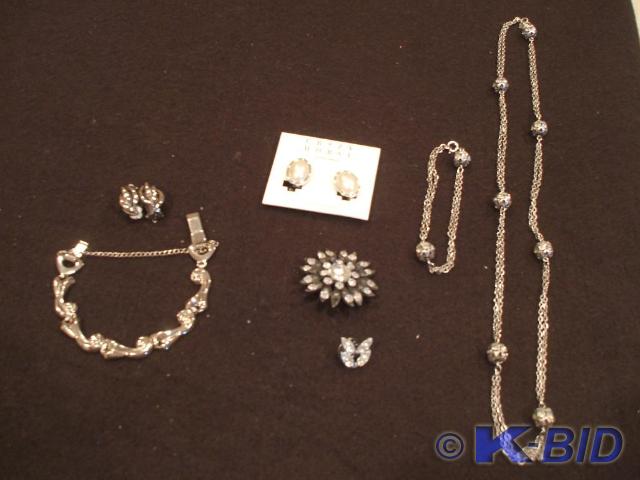 A silver Sarah Coventry necklace an...