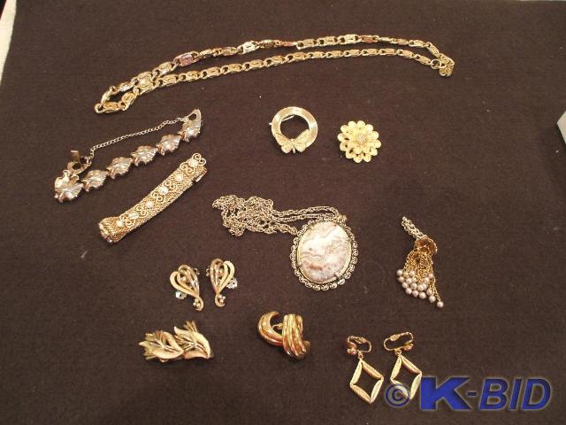 2 necklaces, 2 bracelets, 4 pair of...