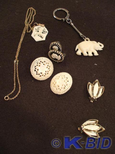 Vintage Ivory jewelry.&nbsp&nbsp ...