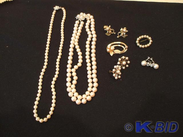 2 pearl necklaces, 2 pearl pins, 3 ...