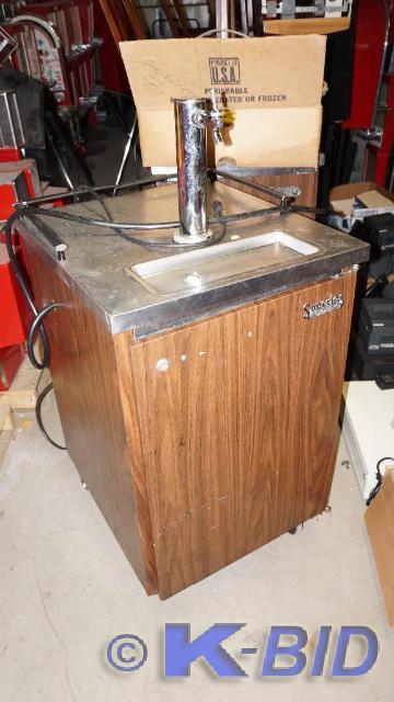 lot 15 image: Superior Keg Cooler  Refrigerator....