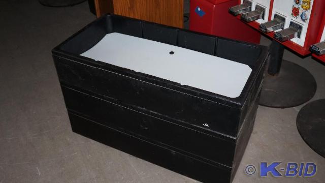 lot 25 image: Lot of 3 Beer  Beverage Tubs. 36x1...