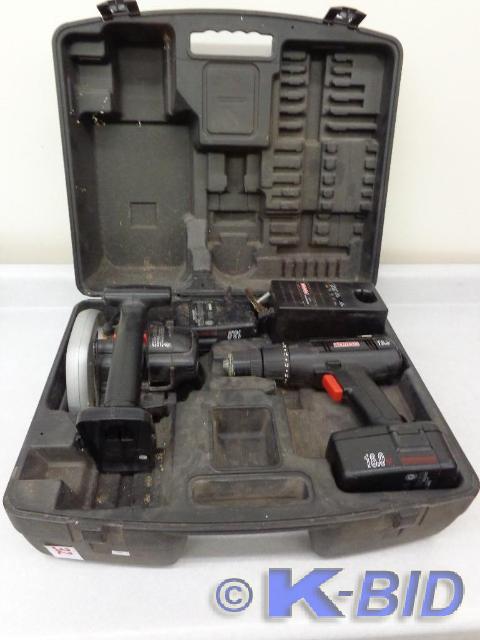 lot 32 image: Craftsman Handheld Battery Powered ...