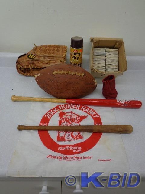lot 89 image: Various Sports Memorabilia & Sp...