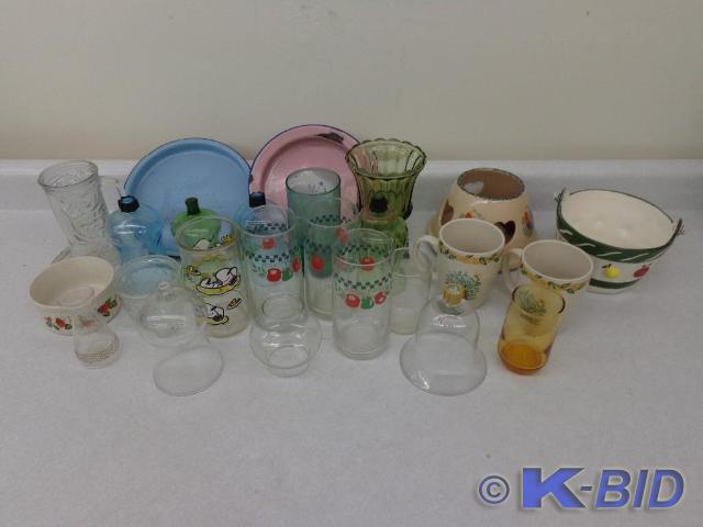 lot 90 image: House Hold Supplies Various Size Dr...
