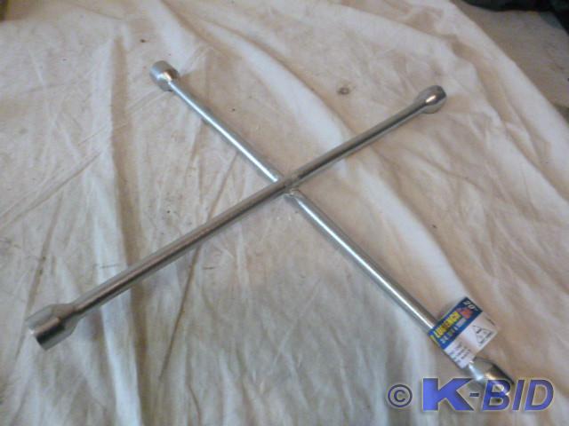 Power Craft 4-Way Lug Wrench   20...