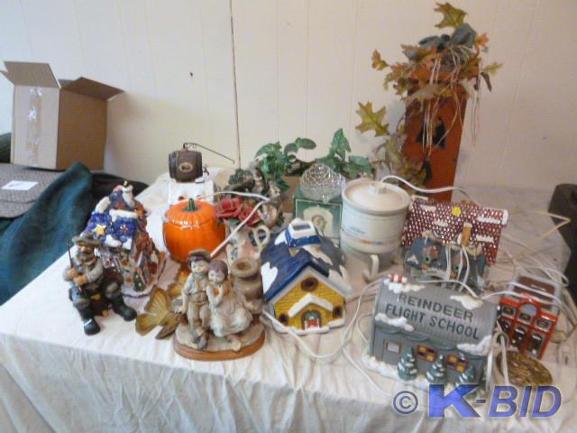 Large Lot of Miscellaneous Decor