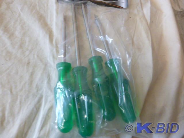 4 Jumbo Screwdrivers