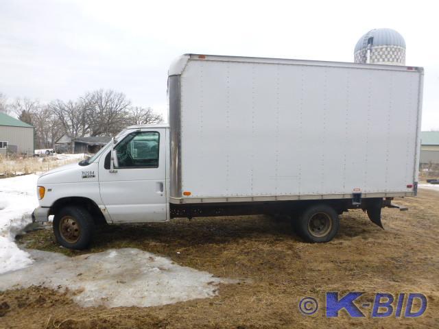 1997 Ford Econoline Box Truck   Veh...