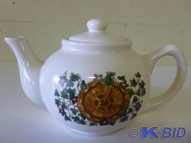 Beautiful Papel Freelance porcelain...