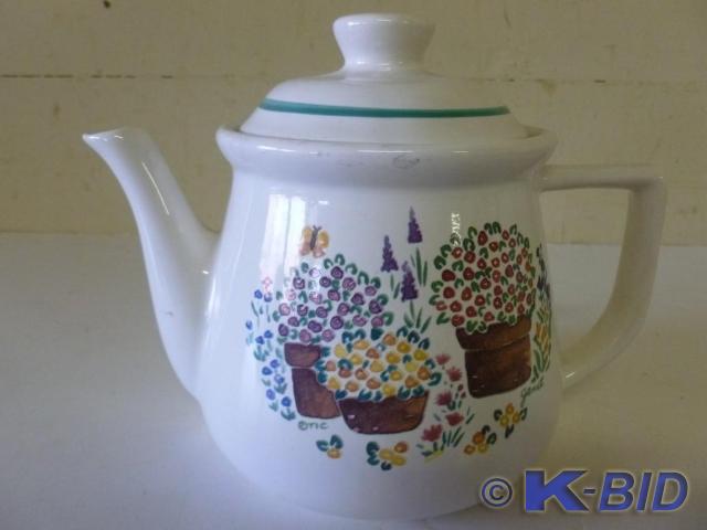 Beautiful Garden Walk porcelain tea...