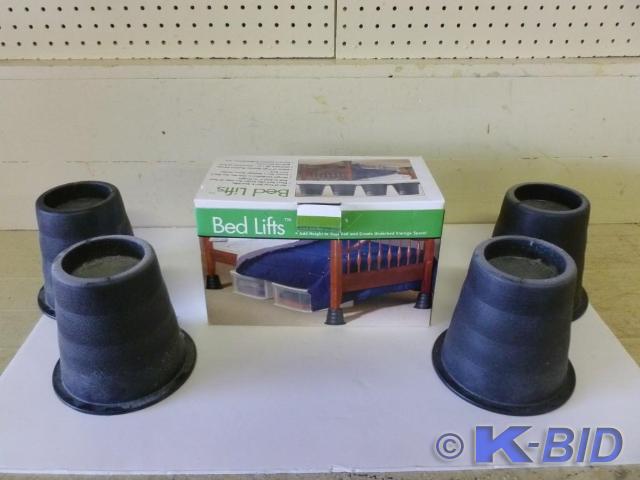Lot of four heavy gage molded plast...