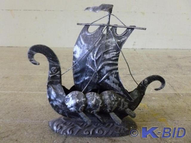 Cut metal mantle ship decoration th...