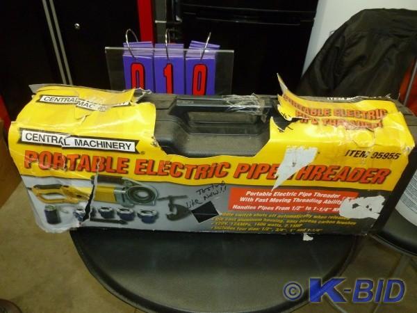 lot 10 image: Central Machinery portable electric...