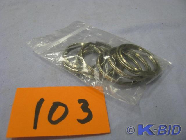 lot 103 image: lot of large rings for keys